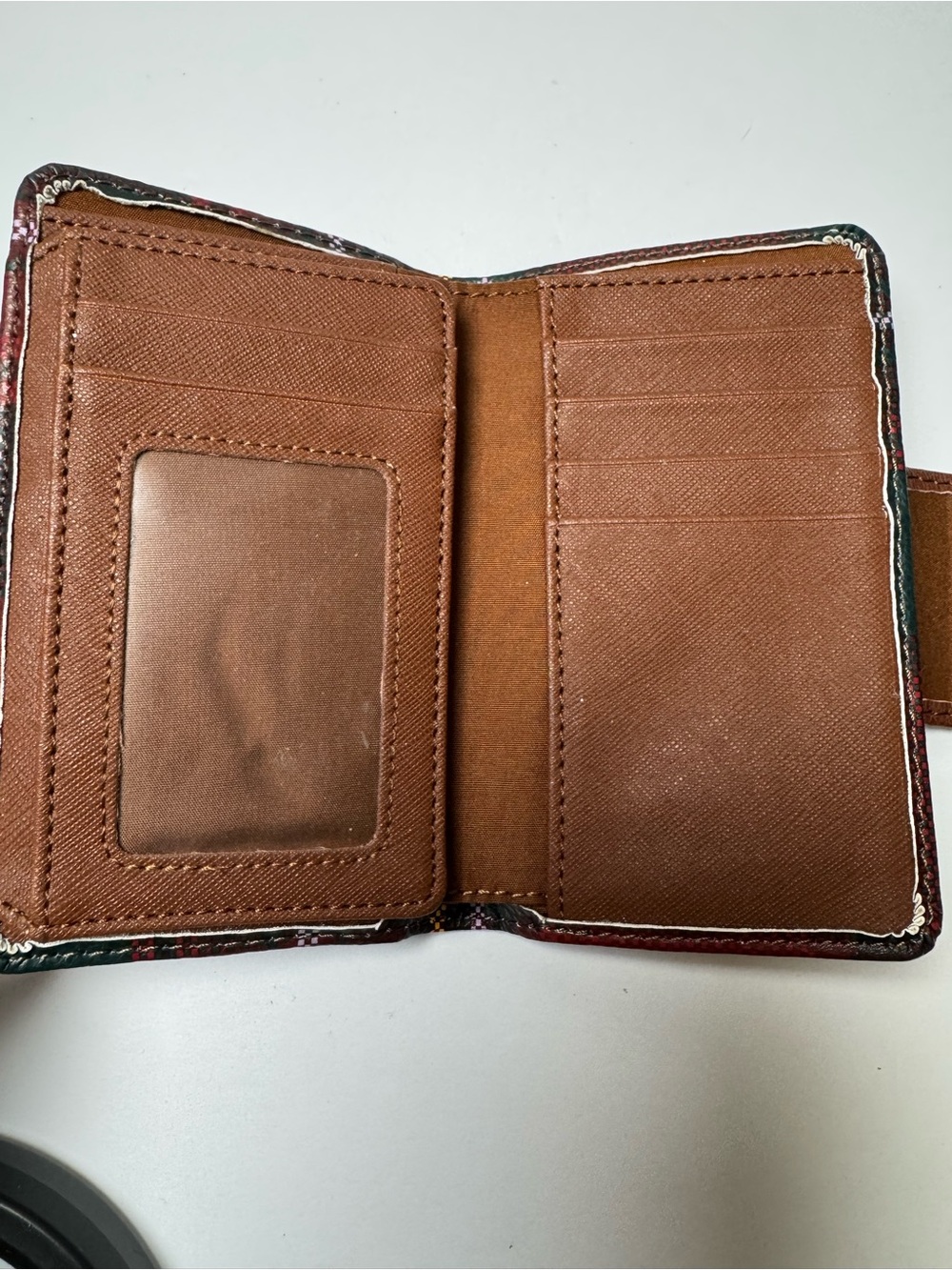 Fossil Madison Multi-Function Wallet - Picture 4 of 9
